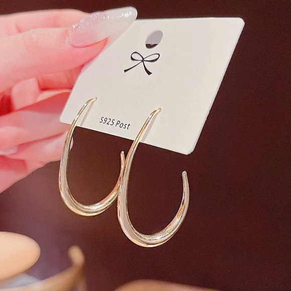 New 18k gold plated earrings - Picture 4 of 5